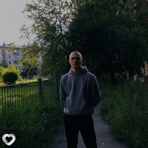 Илья, 20, Омске — анкета №3516496