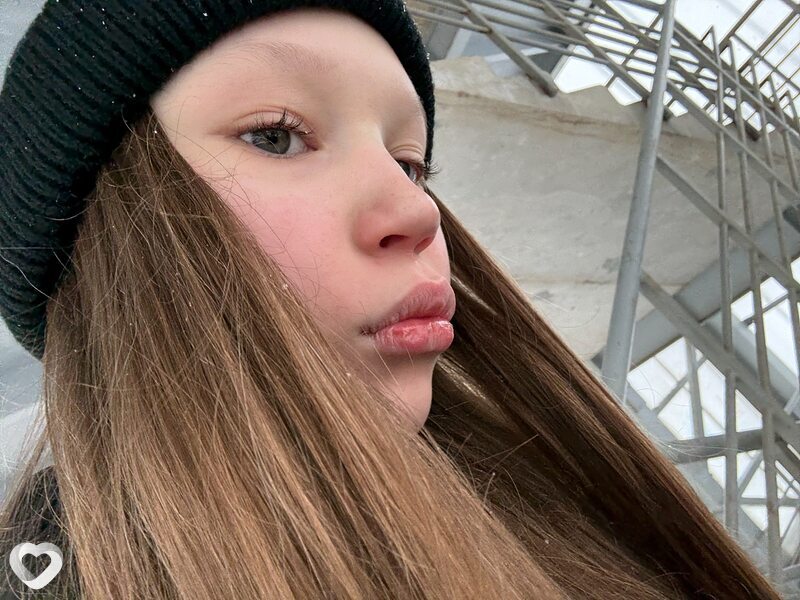 Карина, 18, Тюмени — анкета №3516697