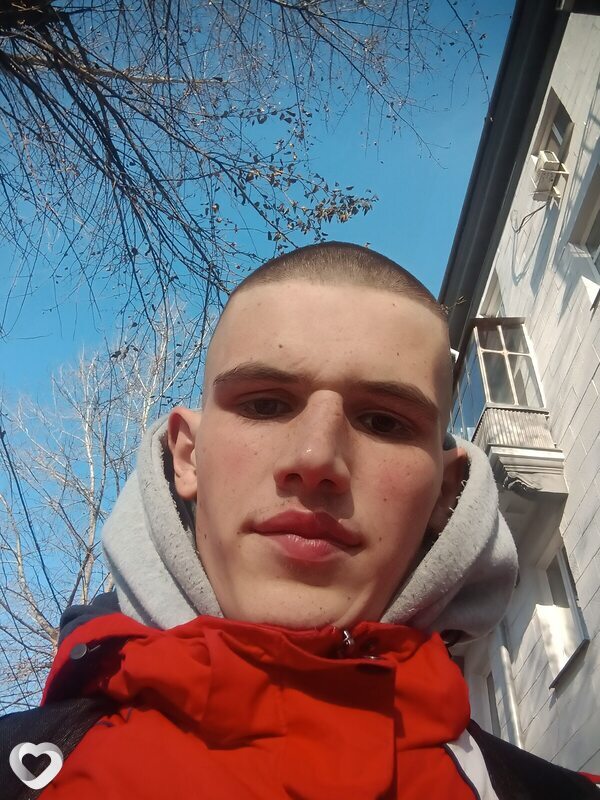 Матвей, 19, Новосибирске — анкета №3517339