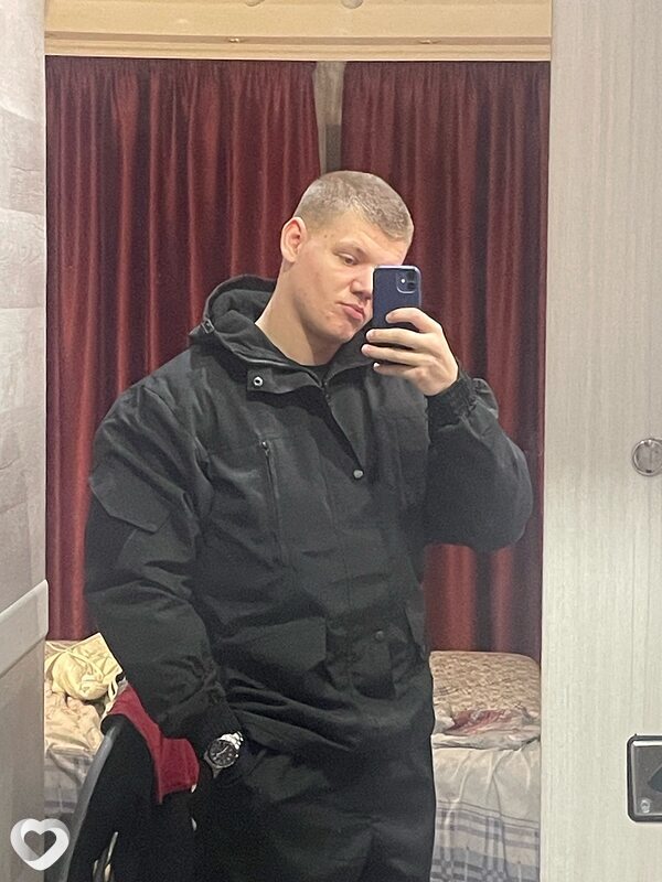 Илья, 21, Калининграде — анкета №3517422