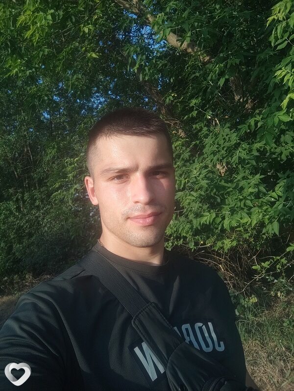 Кирилл, 23, Донецке — анкета №3517644