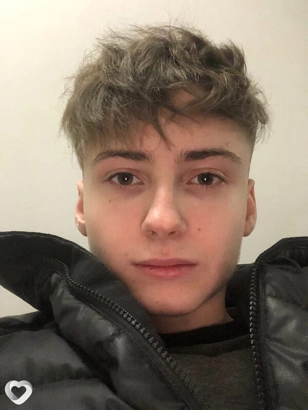 Александр, 22, Санкт-Петербурге — анкета №3517809