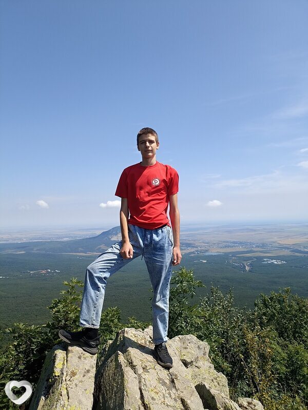 Илья, 18, Брянске — анкета №3517904