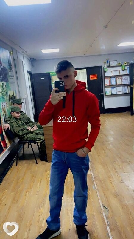 Илья, 19, Благовещенске — анкета №3520531