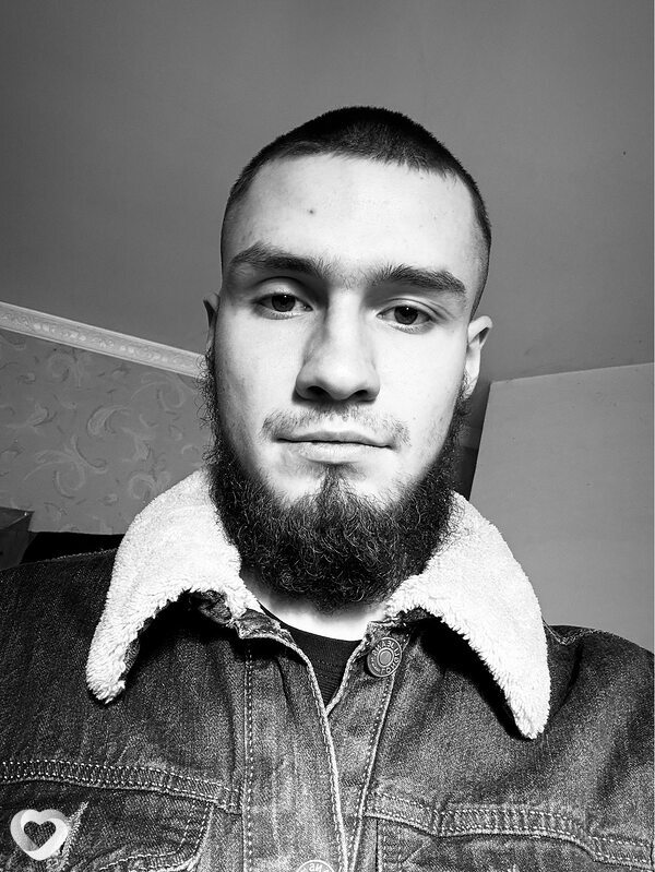 Макс, 23, Евпатории — анкета №3520080