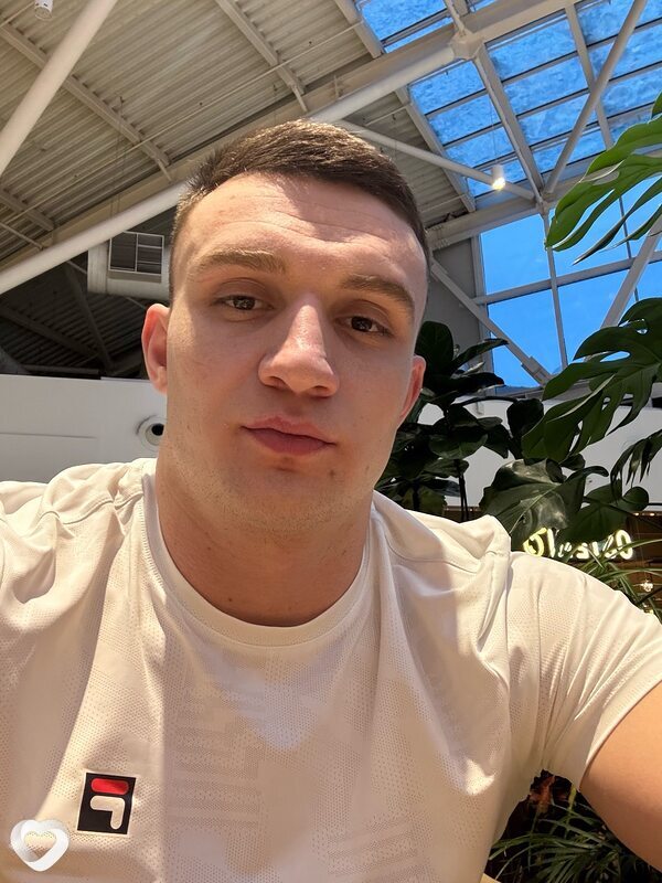 Саша, 23, Коврове — анкета №3520769