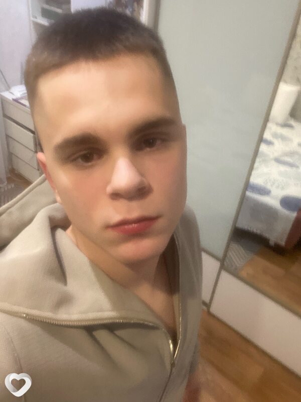 Артём, 19, Санкт-Петербурге — анкета №3523084
