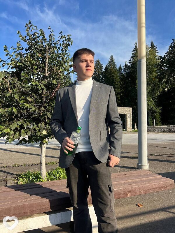 Арсений, 18, Ижевске — анкета №3523992