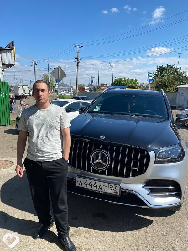 Артем, 22, Краснодаре — анкета №3525353