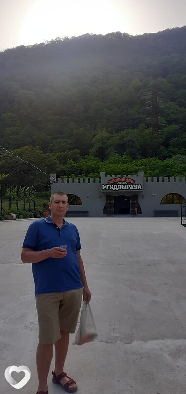 Антон, 41, Крымске — анкета №3525664