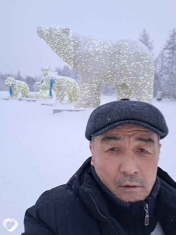 Икромжон, Новый Уренгой