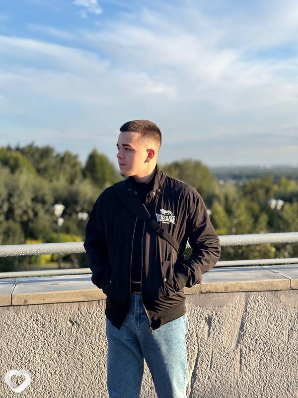 Артём, 20, Новокузнецке — анкета №3526031