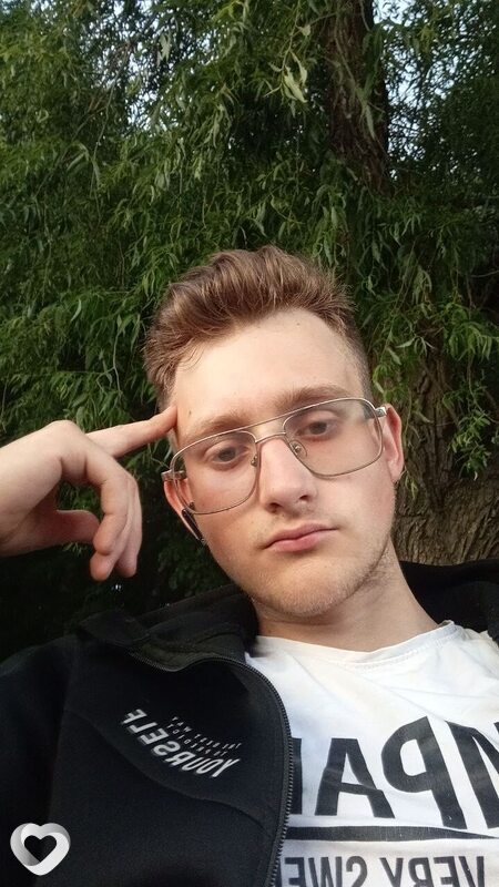 Артём, 21, Кишинёв — анкета №3526335