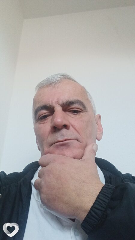 Андрей, Хаген