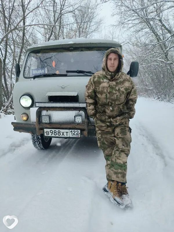 Владимир, 27, Бийске — анкета №3528213