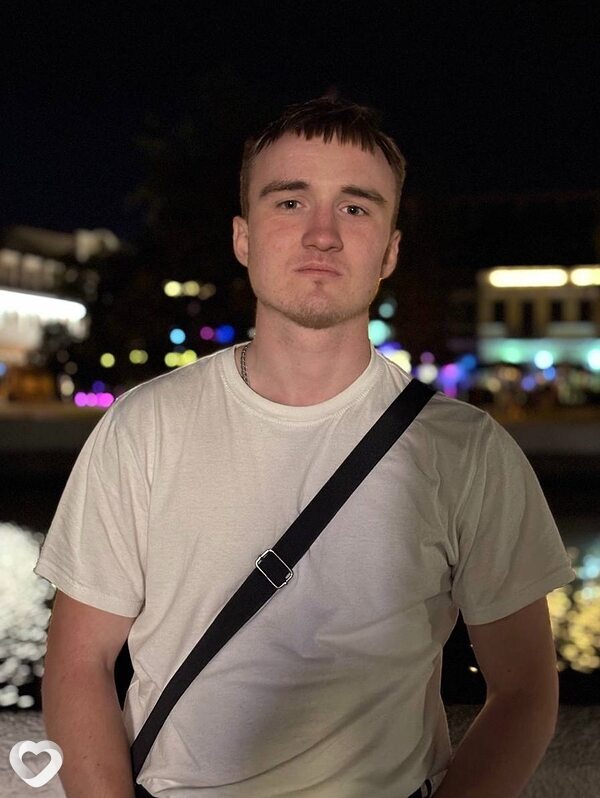 Антон, 23, Солигорске — анкета №3528285