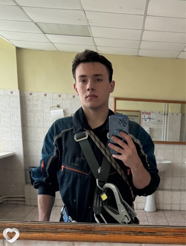 Данил, 21, Иркутске — анкета №3528530