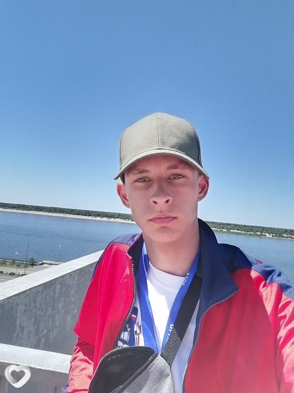 Дмитрий, 20, Омске — анкета №3528679