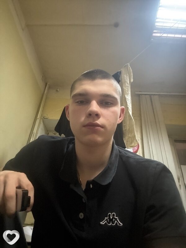 Ваня, 18, Москве — анкета №3528765