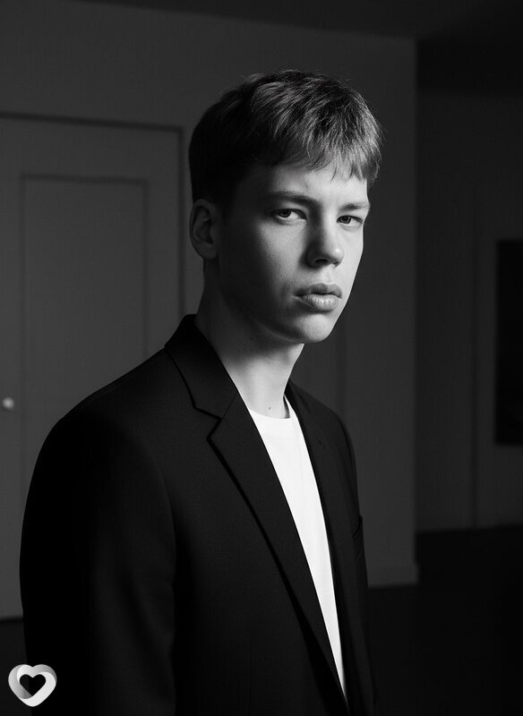 Ваня, 19, Белгороде — анкета №3529057