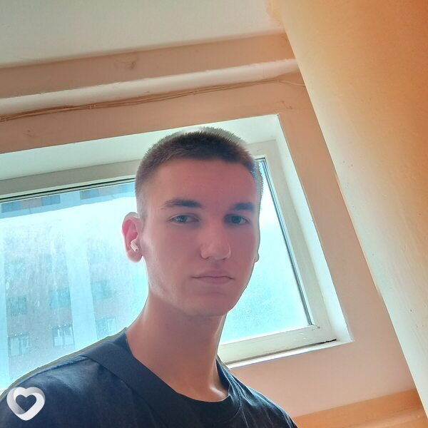 Владимир, 21, Краснодаре — анкета №3529648