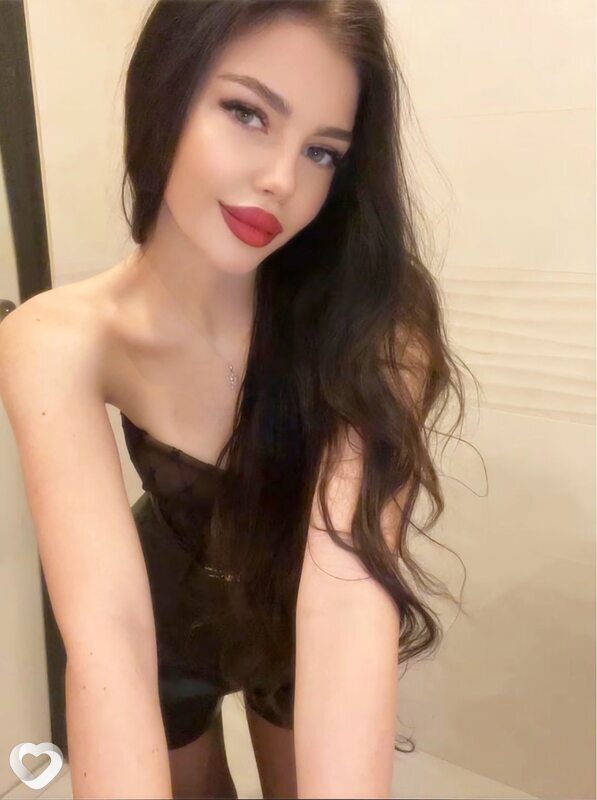 Yuliya, Прага