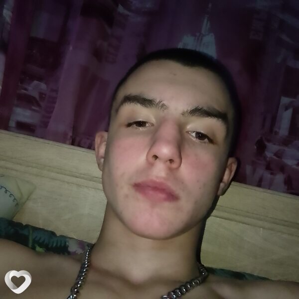 Андрей, 19, Мариинске — анкета №3530002