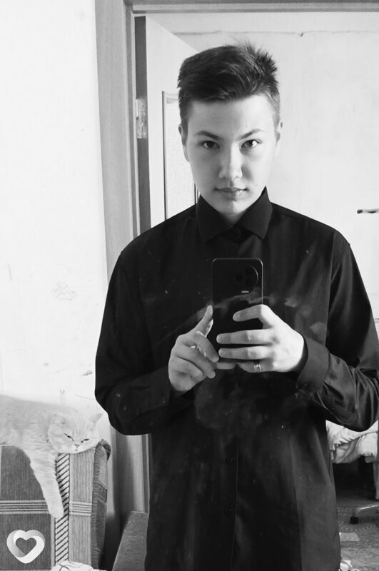 Илья, 19, Волхове — анкета №3530384