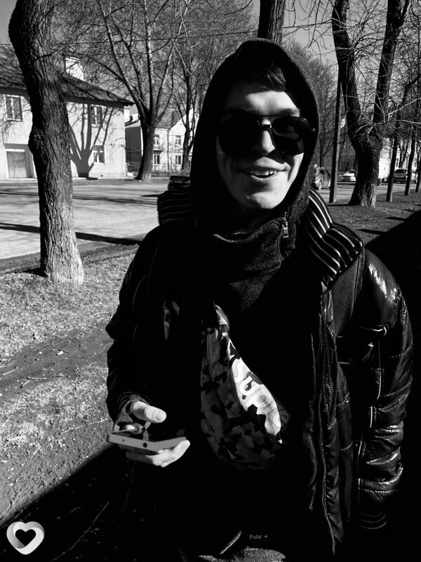 Кирилл, 23, Москве — анкета №3530420