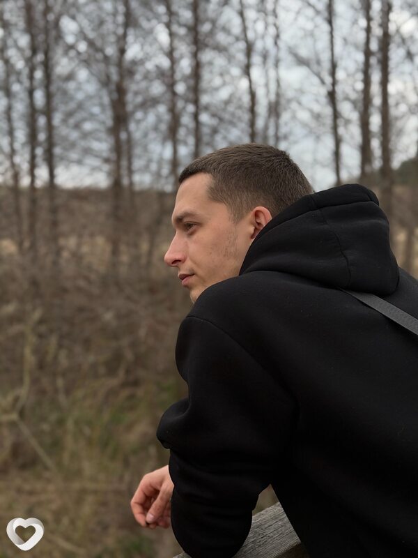 Саня, 22, Набережных Челнах — анкета №3530448