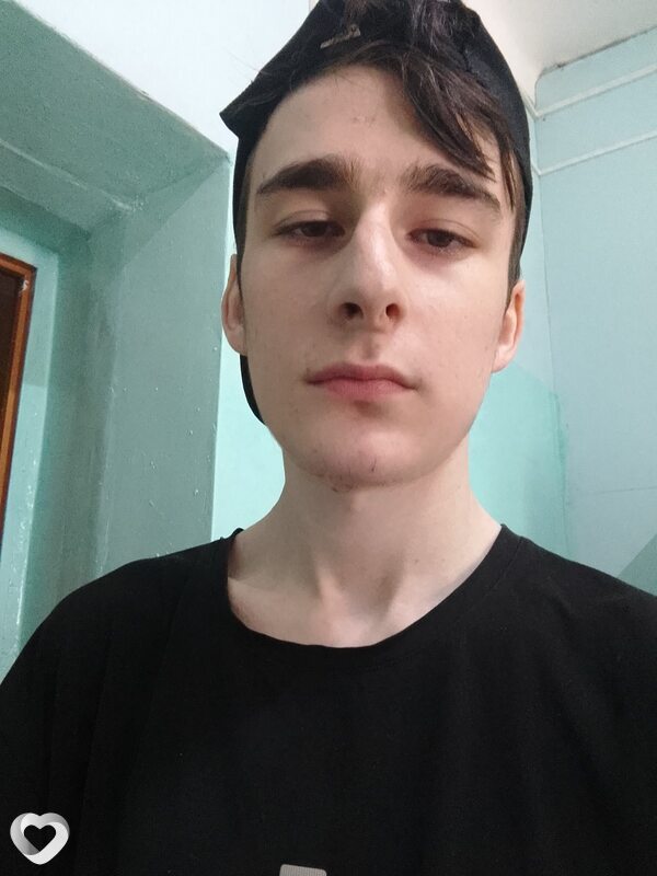 Артур, 19, Уссурийске — анкета №3530569
