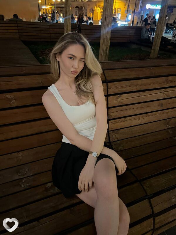 Сашка, 23, Екатеринбурге — анкета №3530728