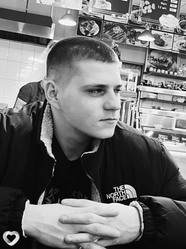 Иван, 19, Санкт-Петербурге — анкета №3531142