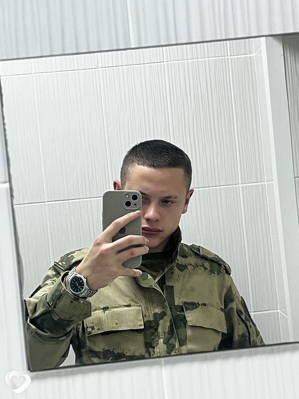 Дмитрий, 20, Омске — анкета №3531207