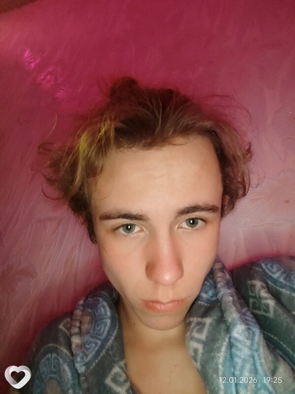 Дмитрий, 19, Луганске — анкета №3531826