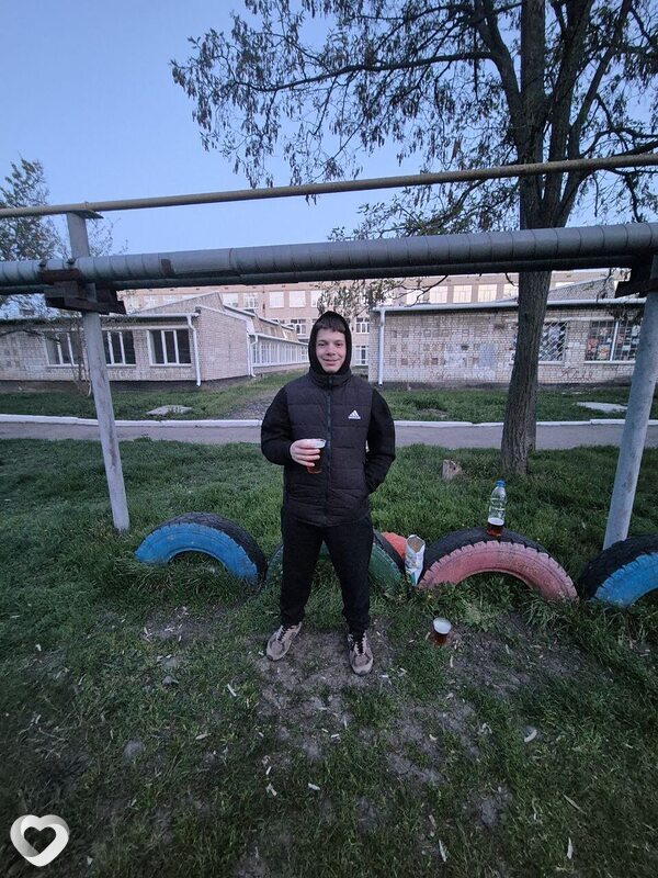 Эд, 20, Адлер — анкета №3532128