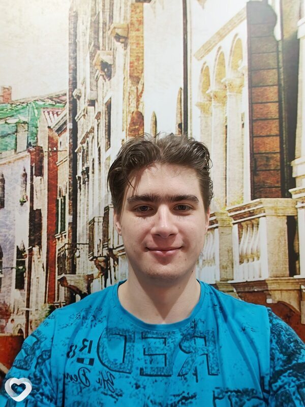 Илья, 23, Томске — анкета №3533388
