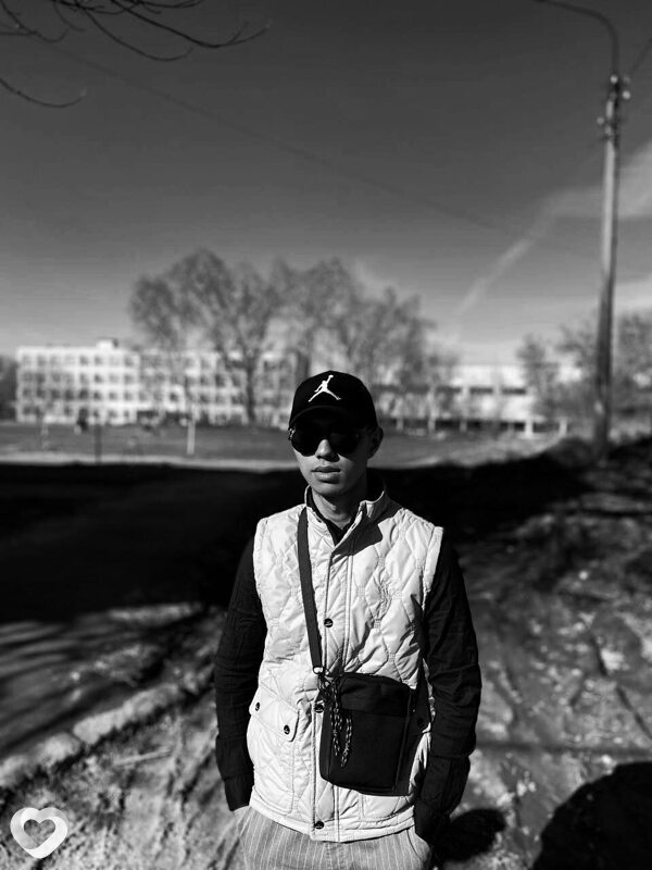 Азиз, 20, Челябинске — анкета №3533645