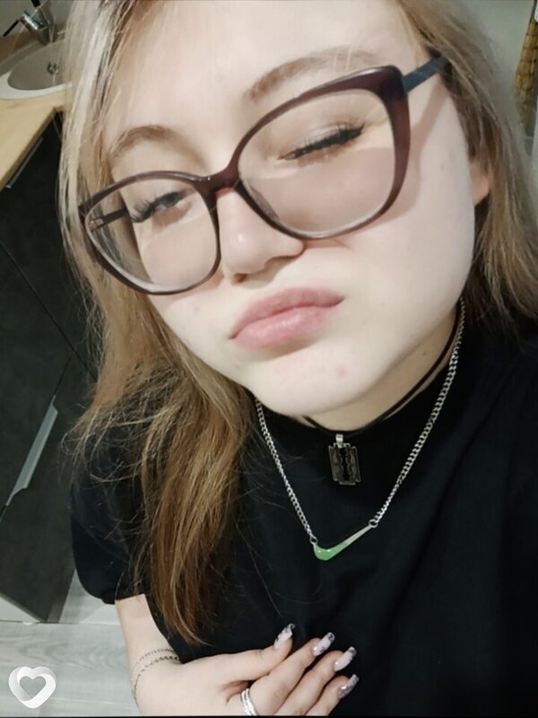 Алена, 22, Новосибирске — анкета №3533905