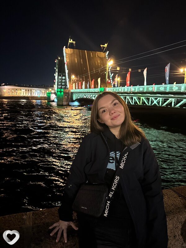 Анна, 21, Москве — анкета №3534798