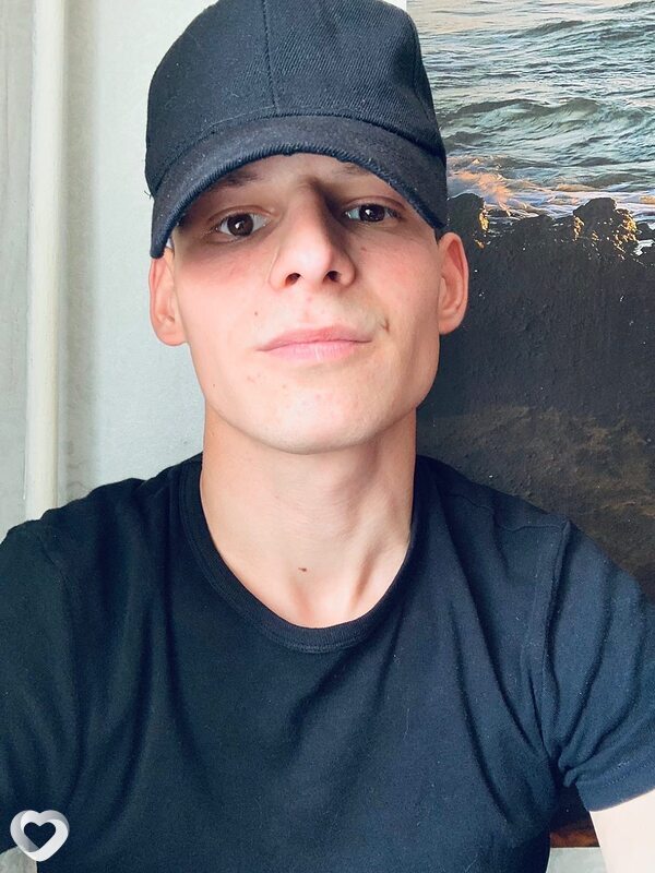 Максим, 23, Кирове — анкета №3534981