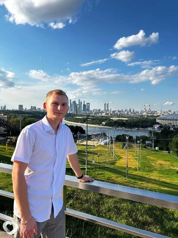 Виктор, 21, Москве — анкета №3535408