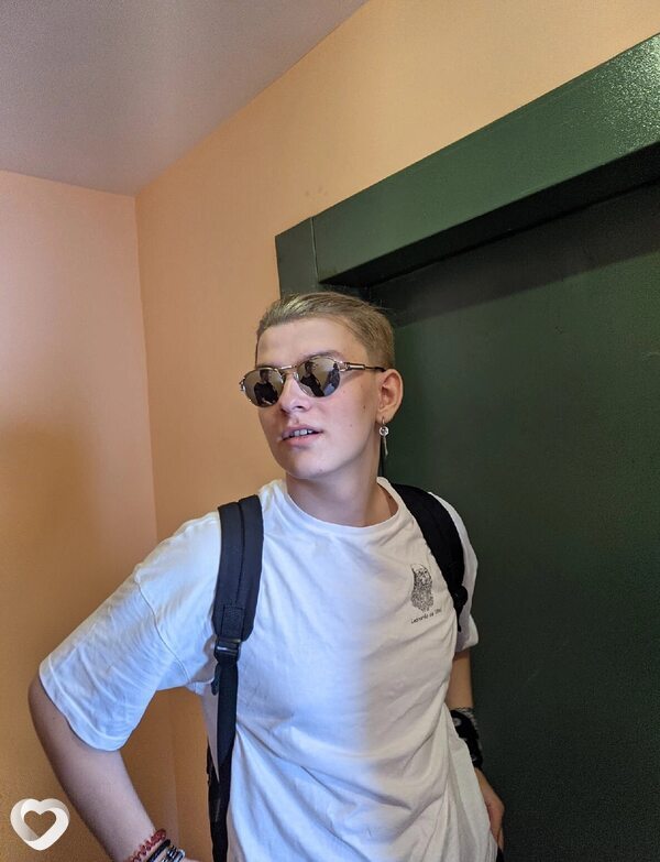 Денис, 23, Москве — анкета №3535517