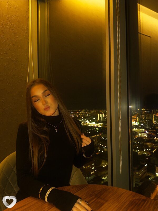 Ульяна, 18, Екатеринбурге — анкета №3536058