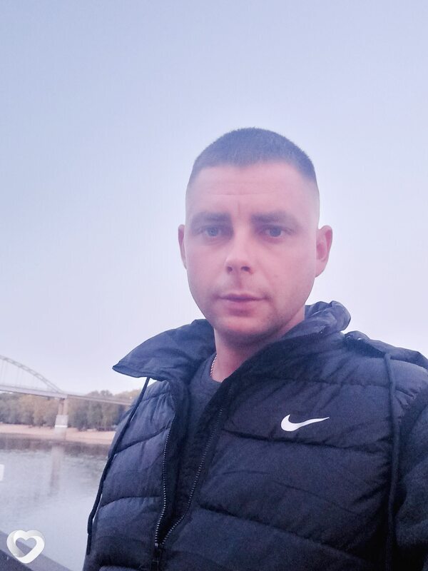 Артем, 31, Гомеле — анкета №3536581
