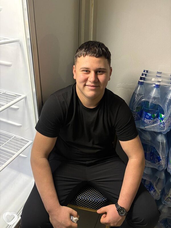 Артем, 23, Москве — анкета №3537264