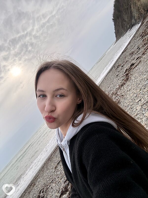 Катерина, 21, Новороссийске — анкета №3537944
