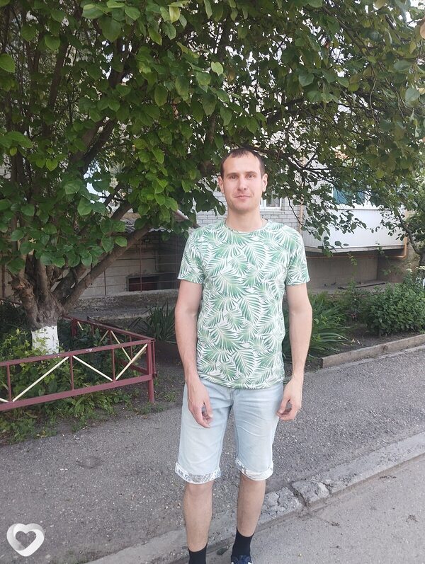 Валера, 31, Ессентуках — анкета №3538116