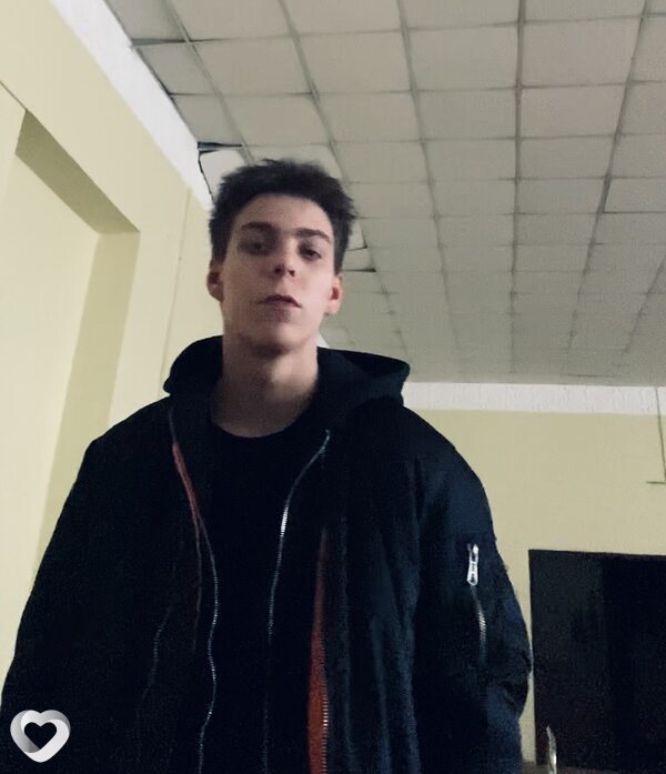 Александр, 21, Мелитополе — анкета №3539554