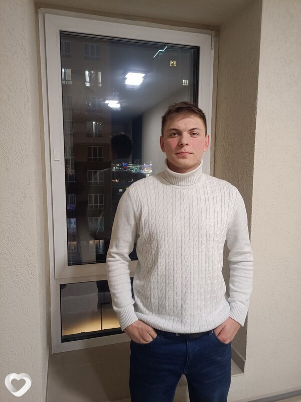 Антон, 21, Кемерове — анкета №3540413
